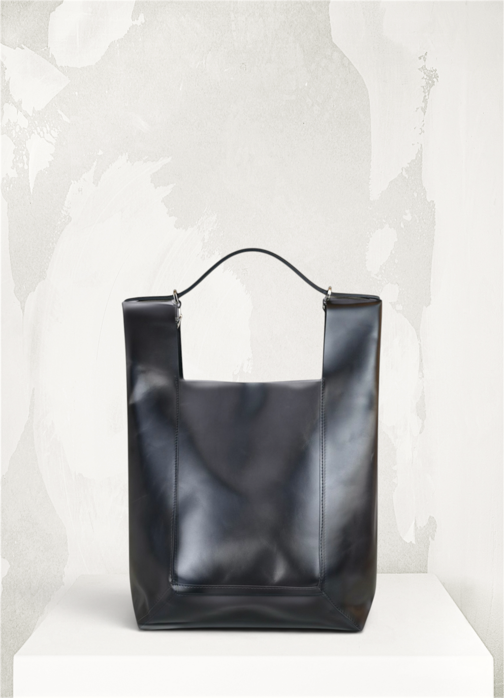 Lola Long Black